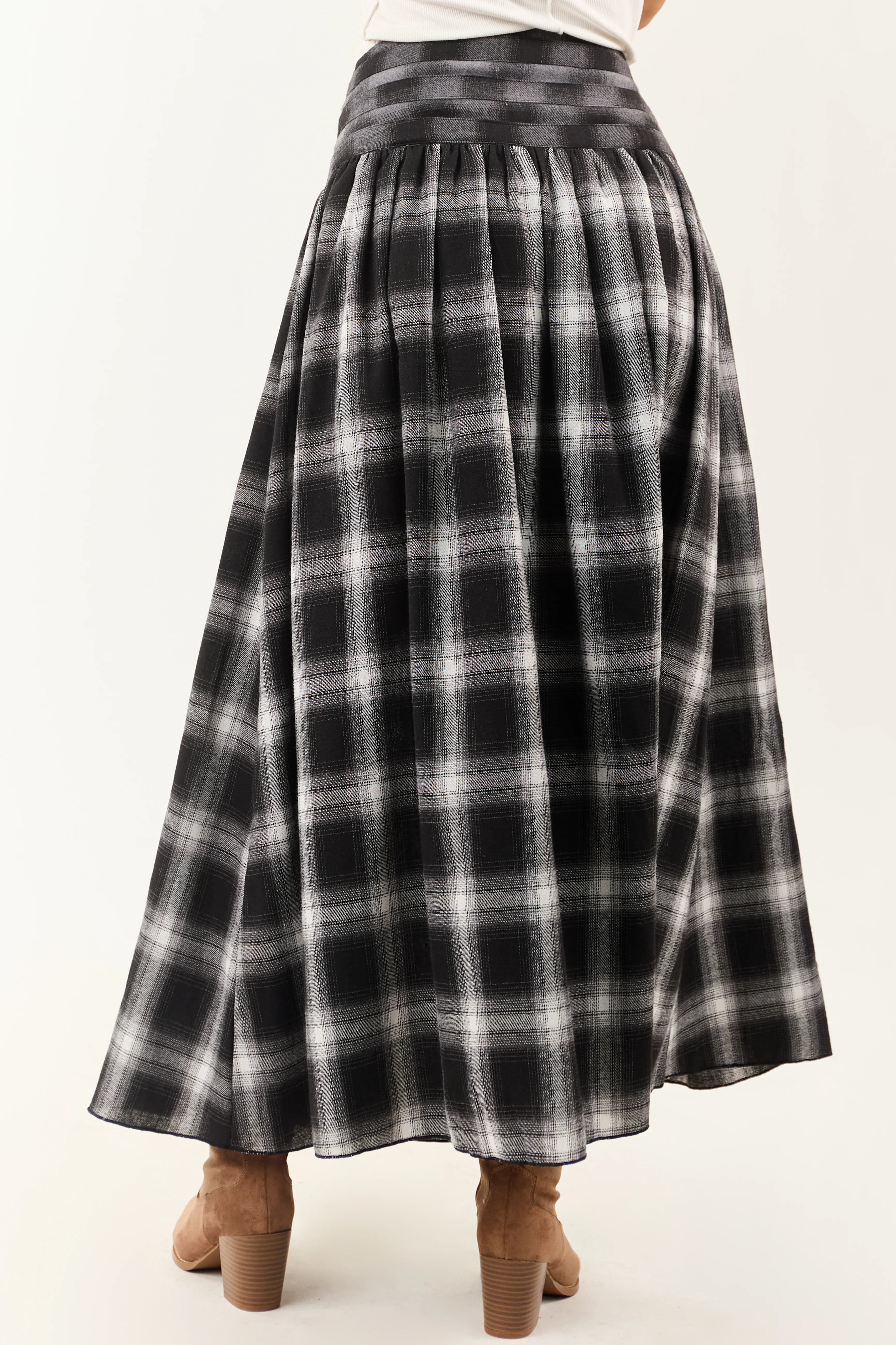 Black and Graphite Plaid Buckle Waist Maxi Skirt - Image 4