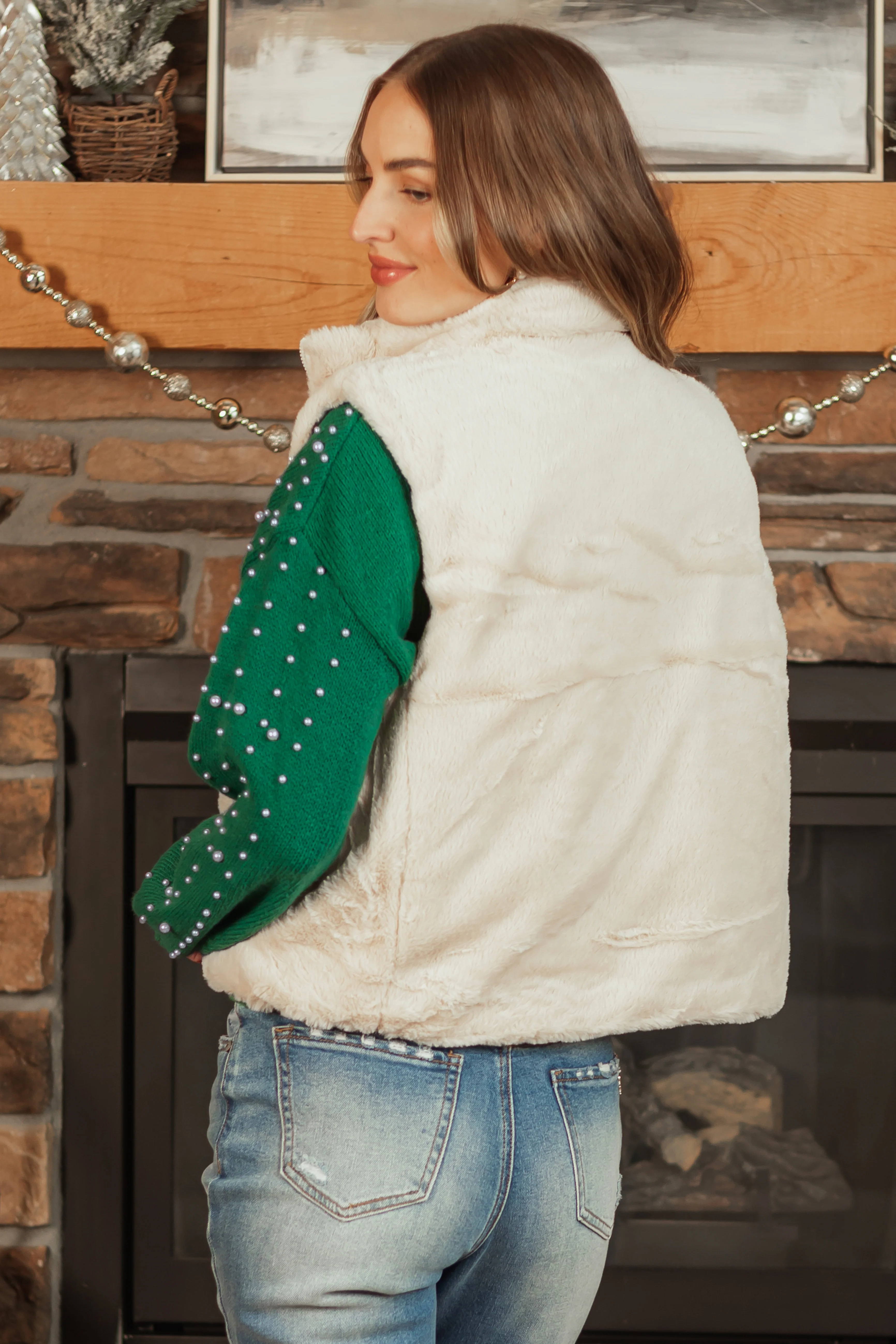 Champagne Reversible Faux Fur Quilted Zip Up Vest - Image 5